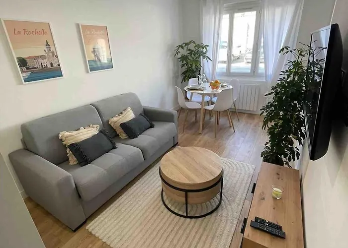 Le Petit Rochelais Proche Marche Et Gare Sncf La Rochelle (Charente-Maritime)